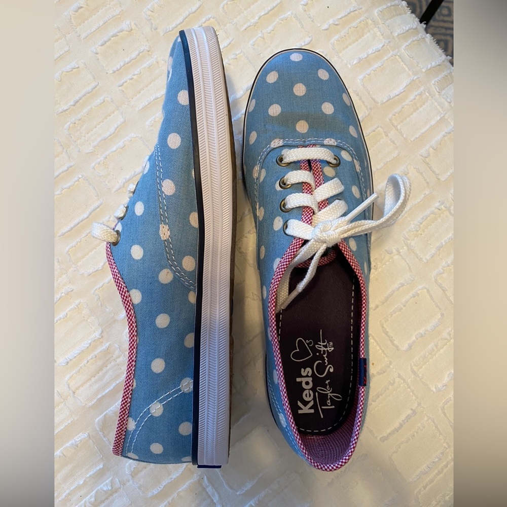 Taylor Swift Keds!